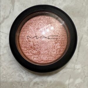 MAC Cosmetics Radiant Peach Blush